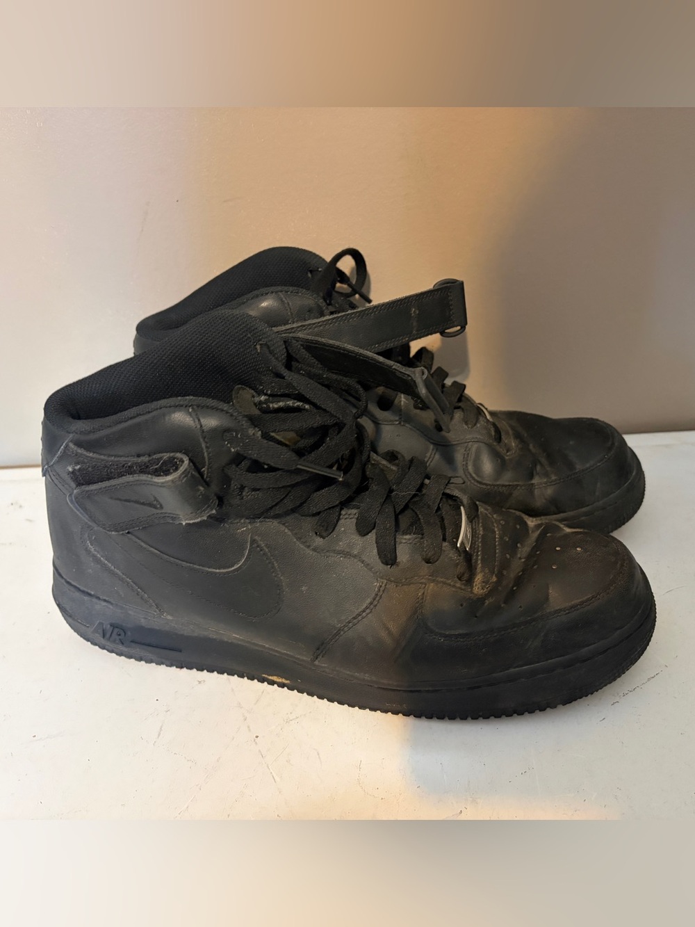 Nike Black Men's High-Top Leather Sneakers with Ankle Strap